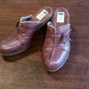 Dr. Scholls Wedge Leather Clogs